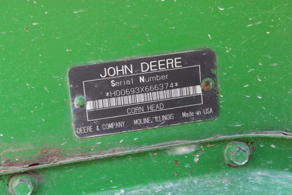 John Deere 693
