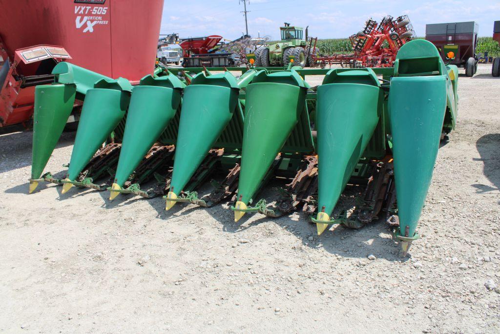 John Deere 693
