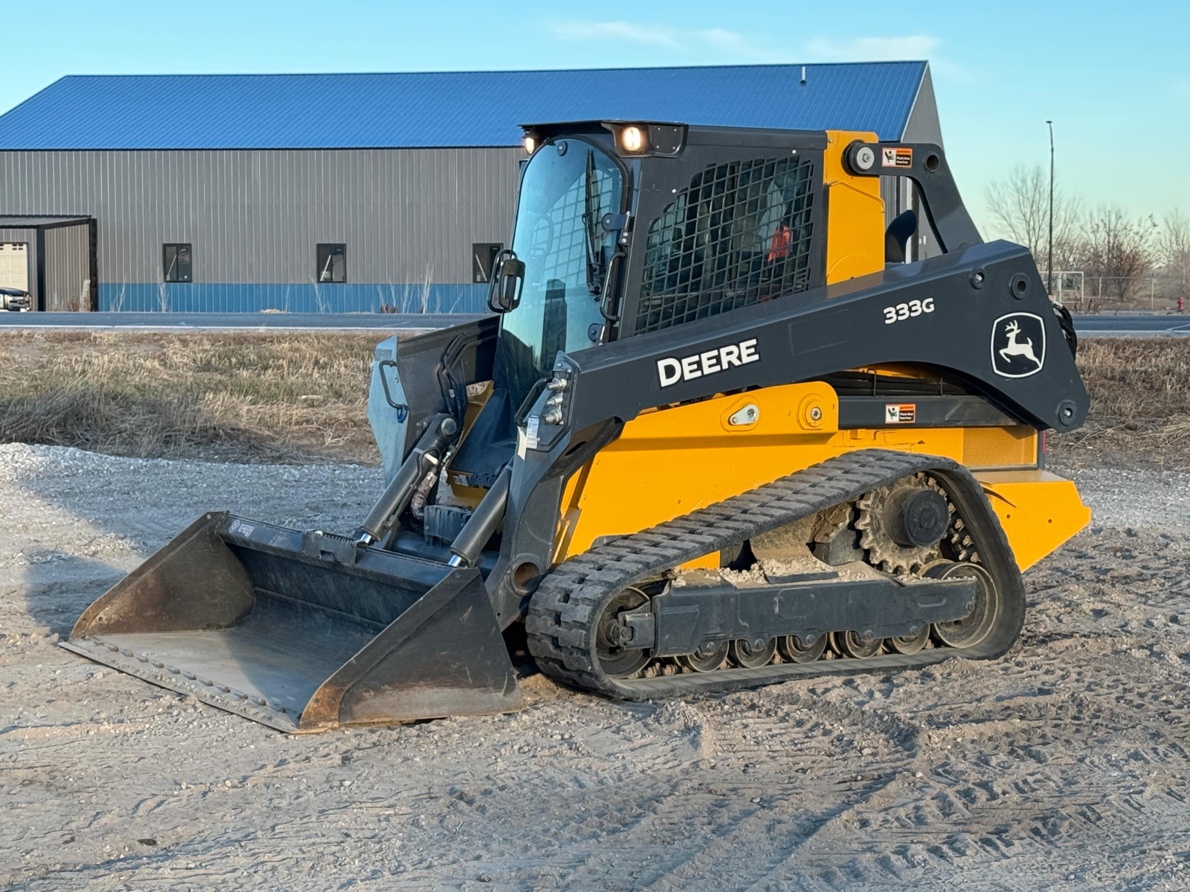 John Deere 333G Skid Loader