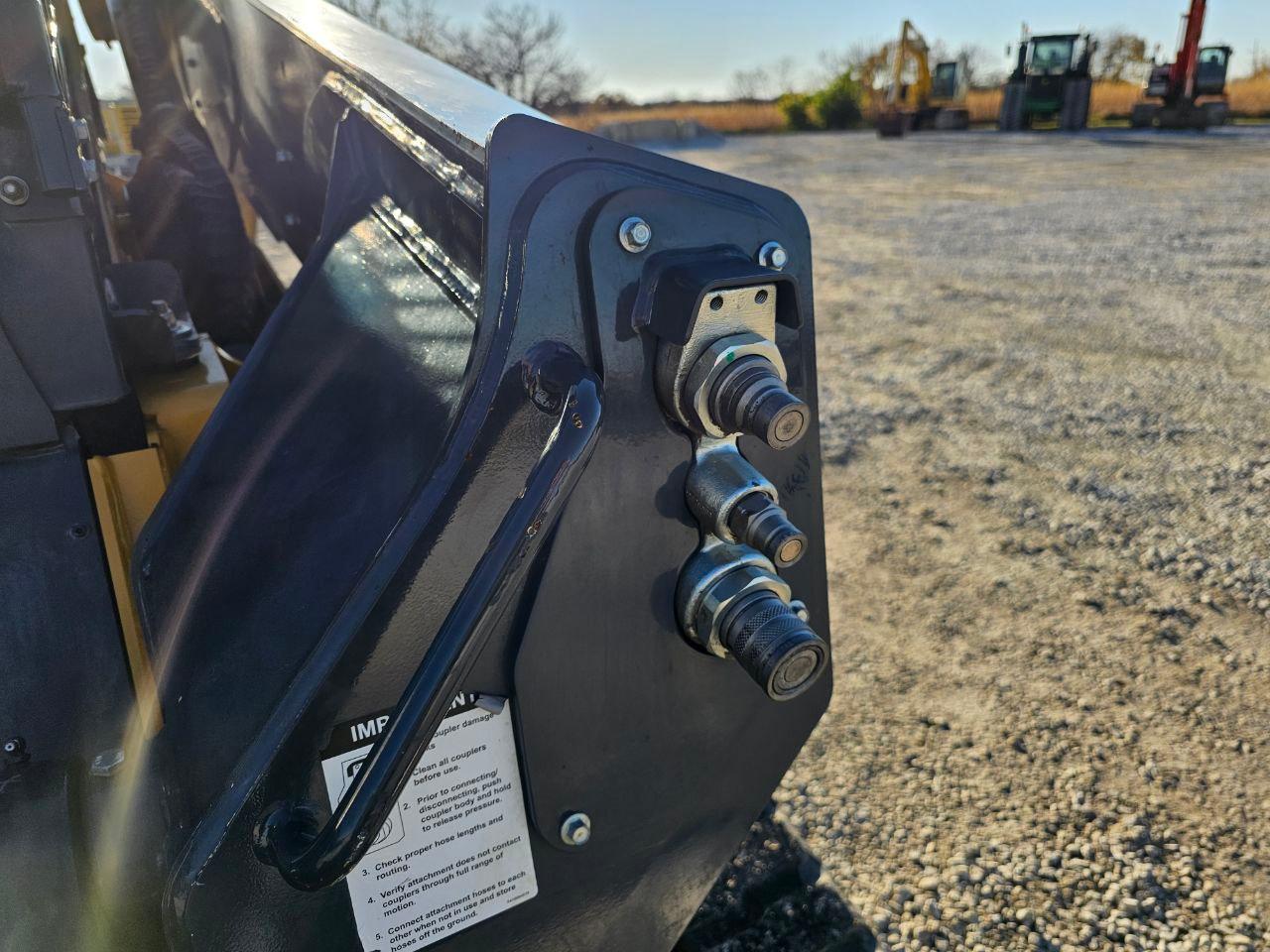 John Deere 333G Skid Loader