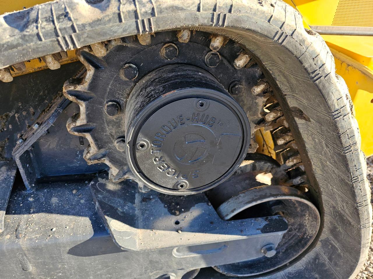 John Deere 333G Skid Loader