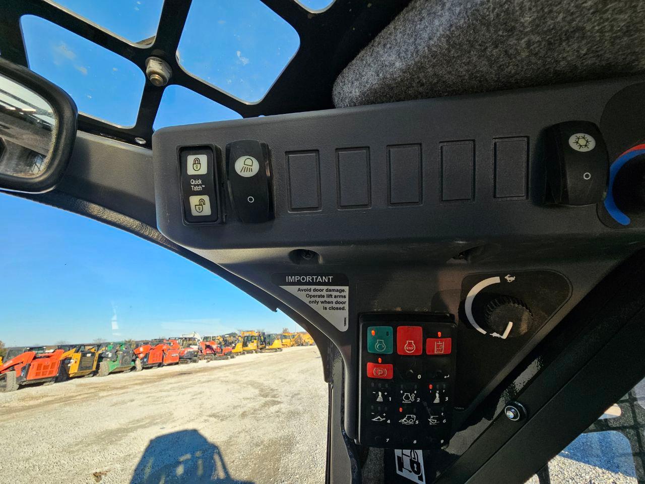 John Deere 333G Skid Loader