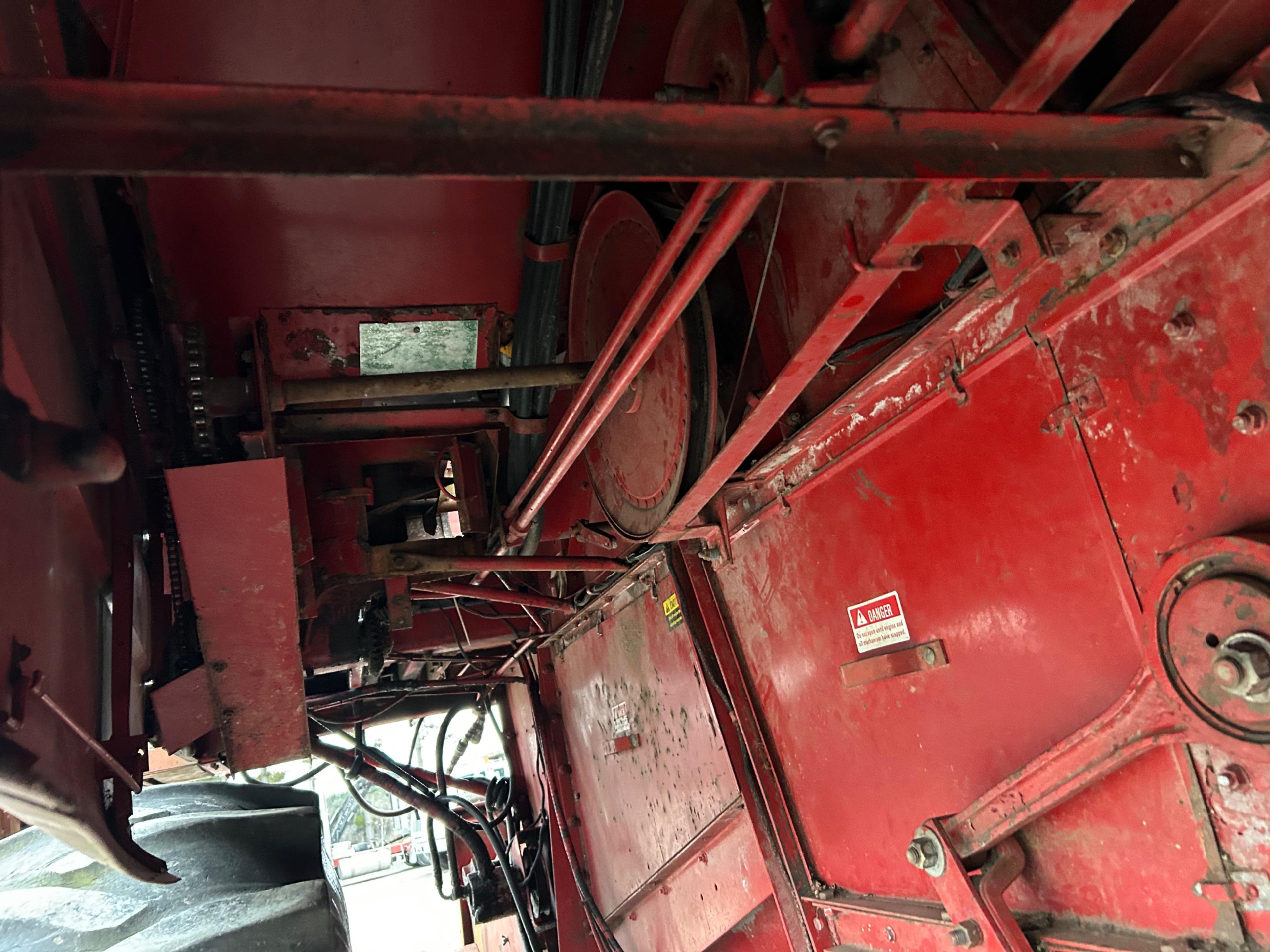 International 1460 Combine