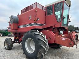 International 1460 Combine
