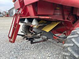 International 1460 Combine