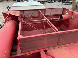 International 1460 Combine