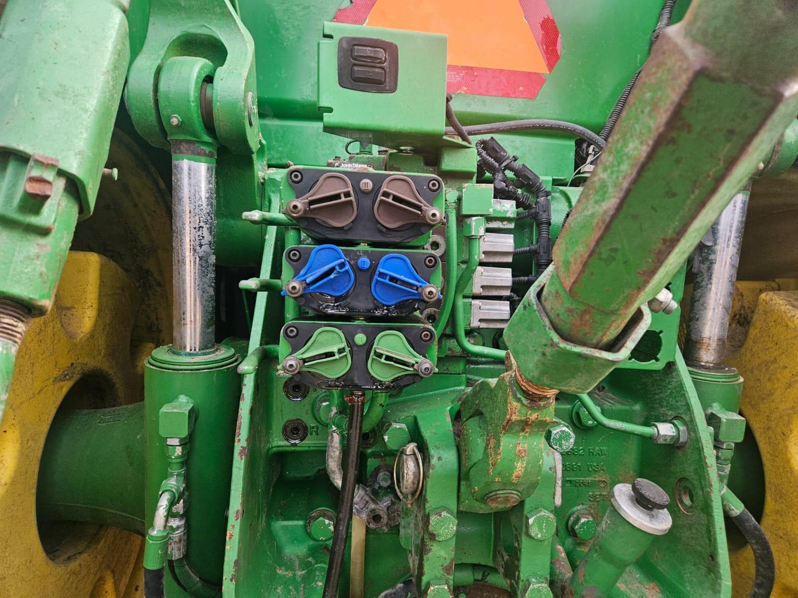 2012 JOHN DEERE 8285R