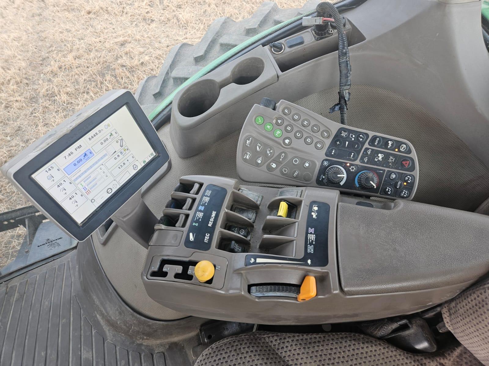 2012 JOHN DEERE 8285R