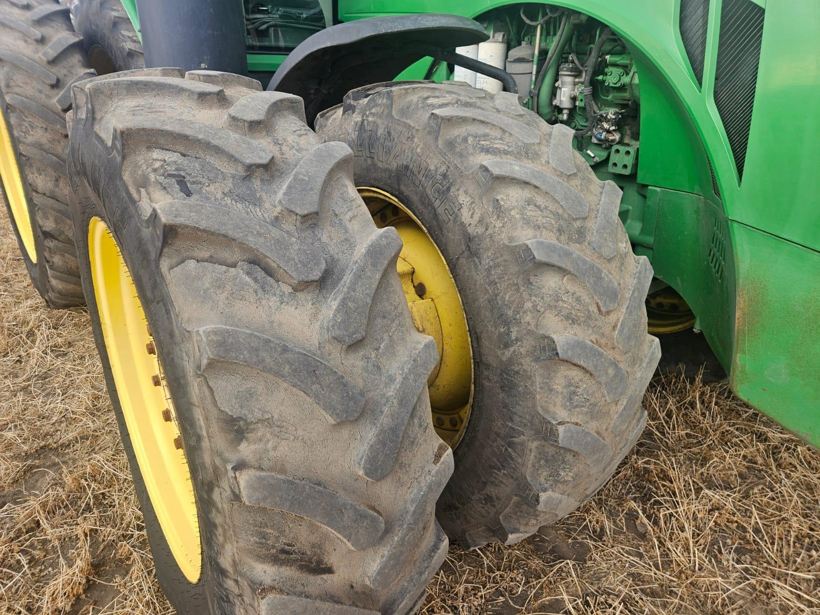 2012 JOHN DEERE 8285R