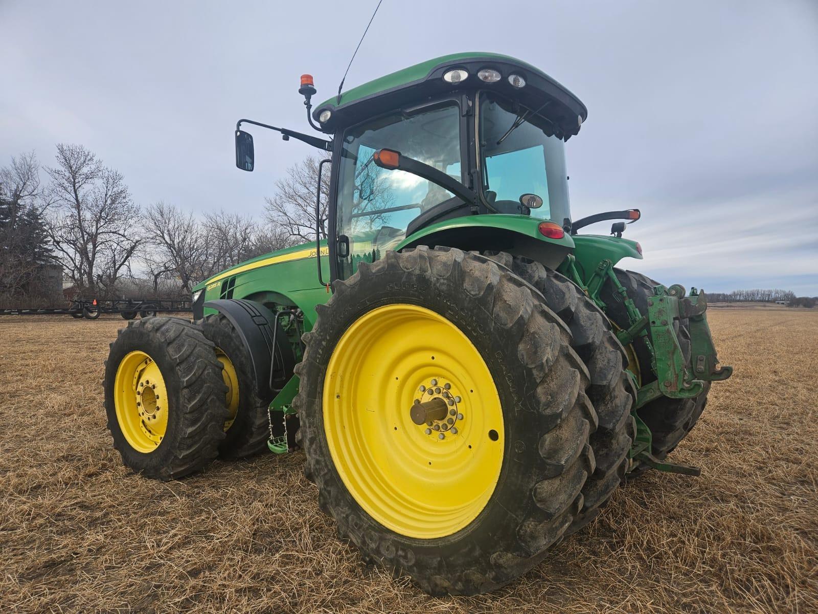 2012 JOHN DEERE 8285R