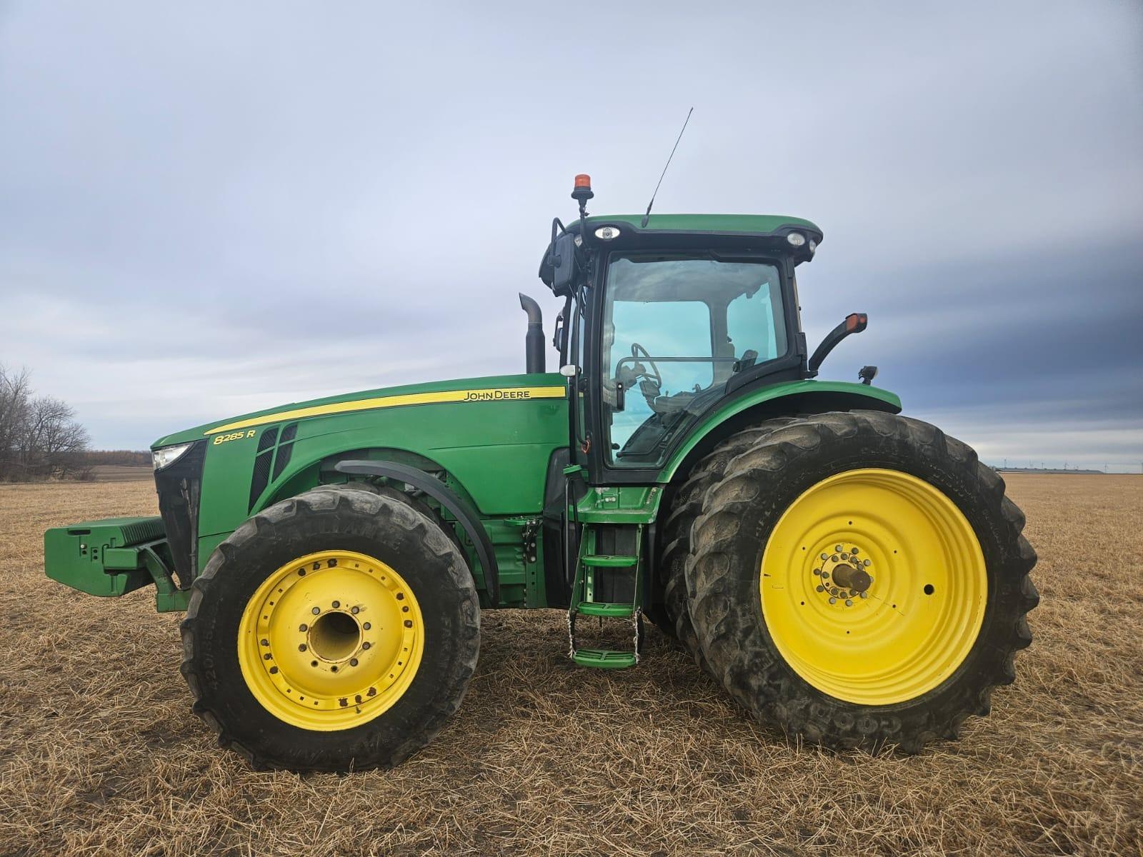 2012 JOHN DEERE 8285R