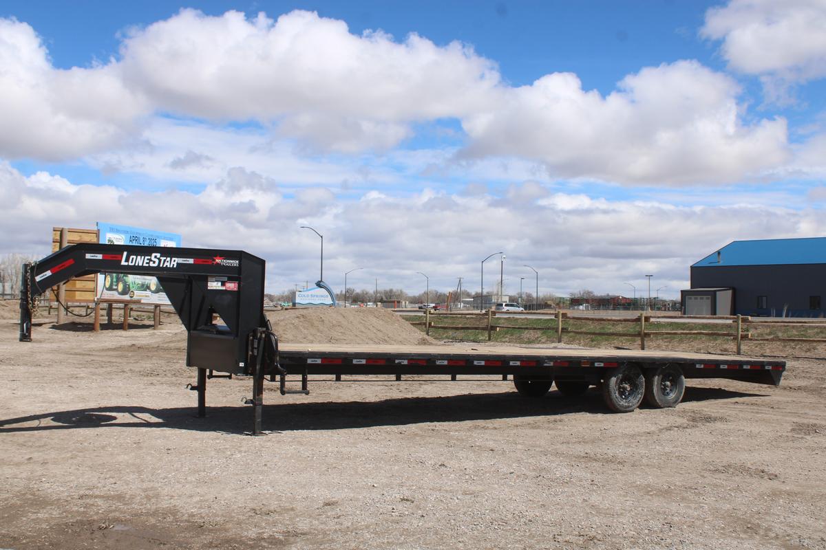 22' Lonestar Trailer