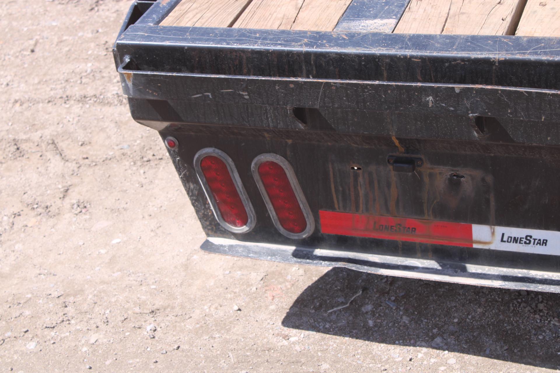 22' Lonestar Trailer