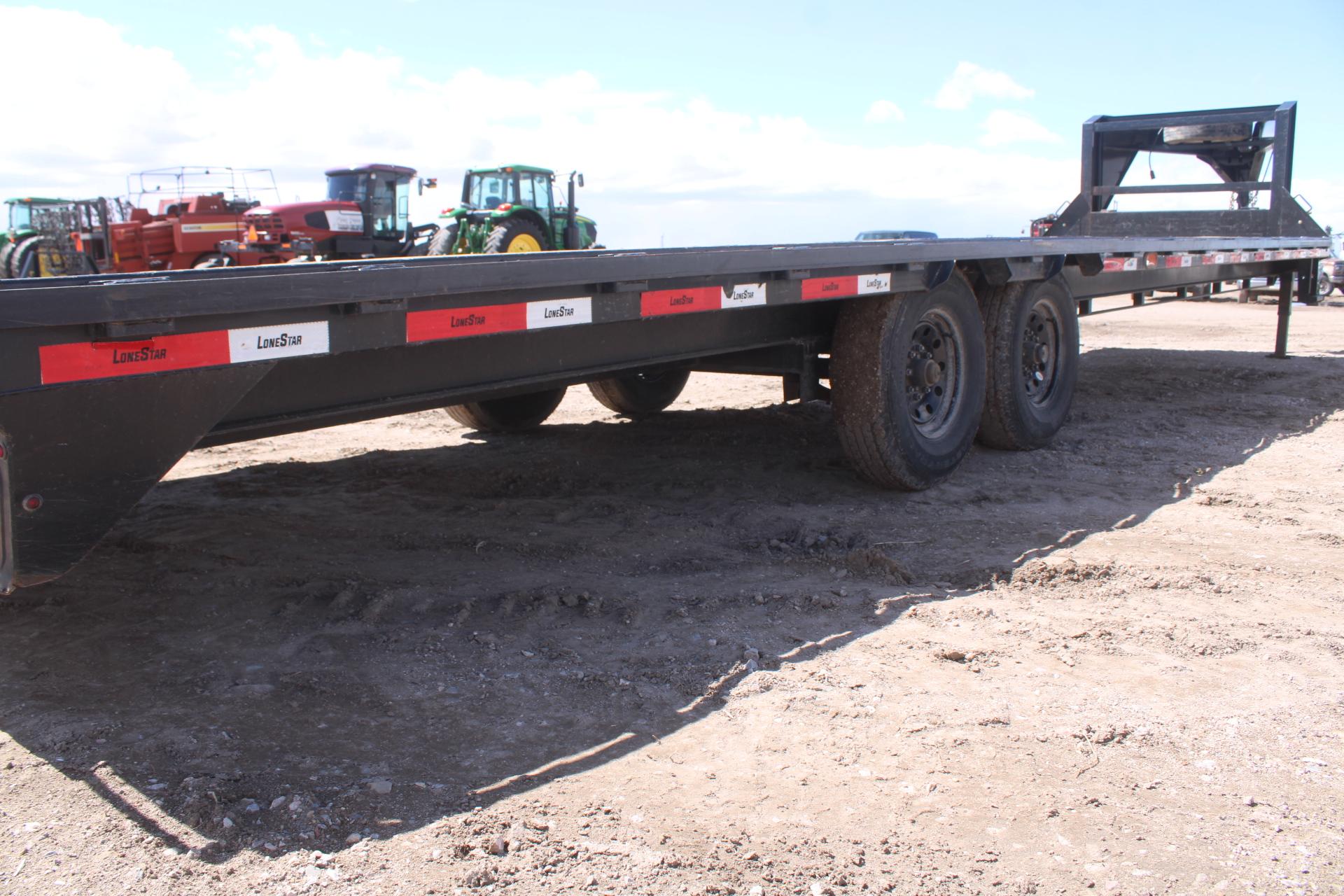 22' Lonestar Trailer