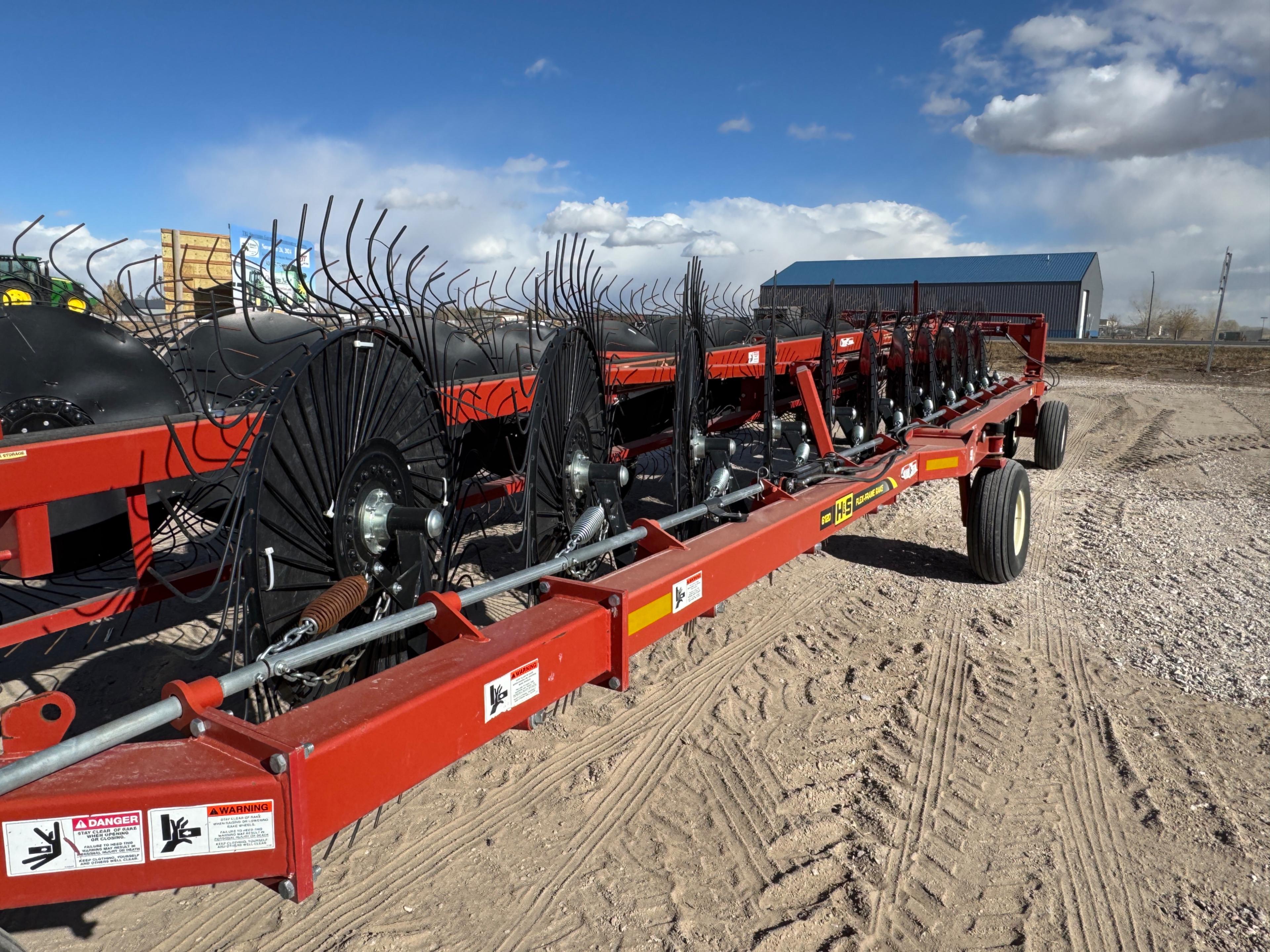 H&S 6120 Hi-Capacity Rake