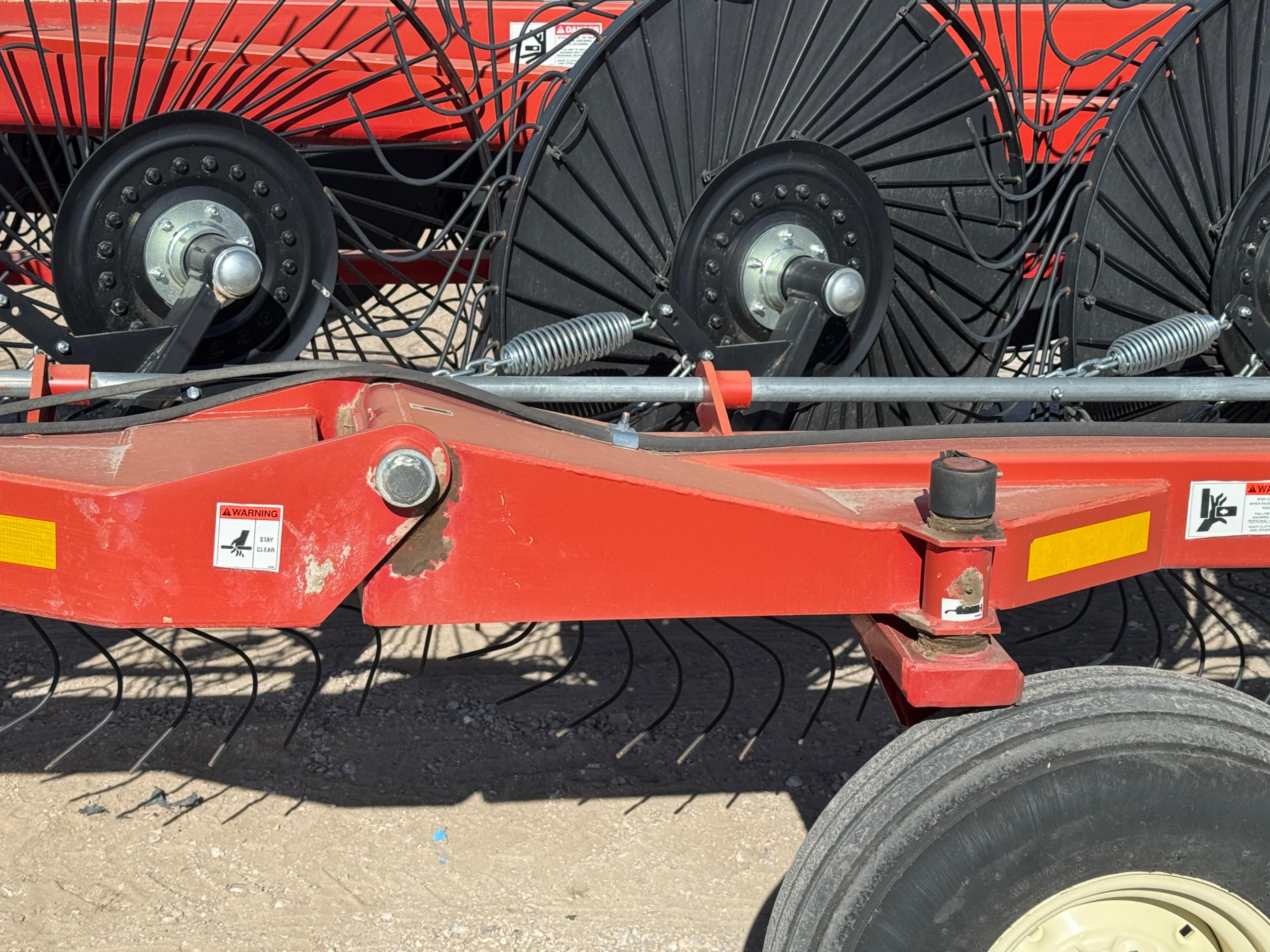 H&S 6120 Hi-Capacity Rake