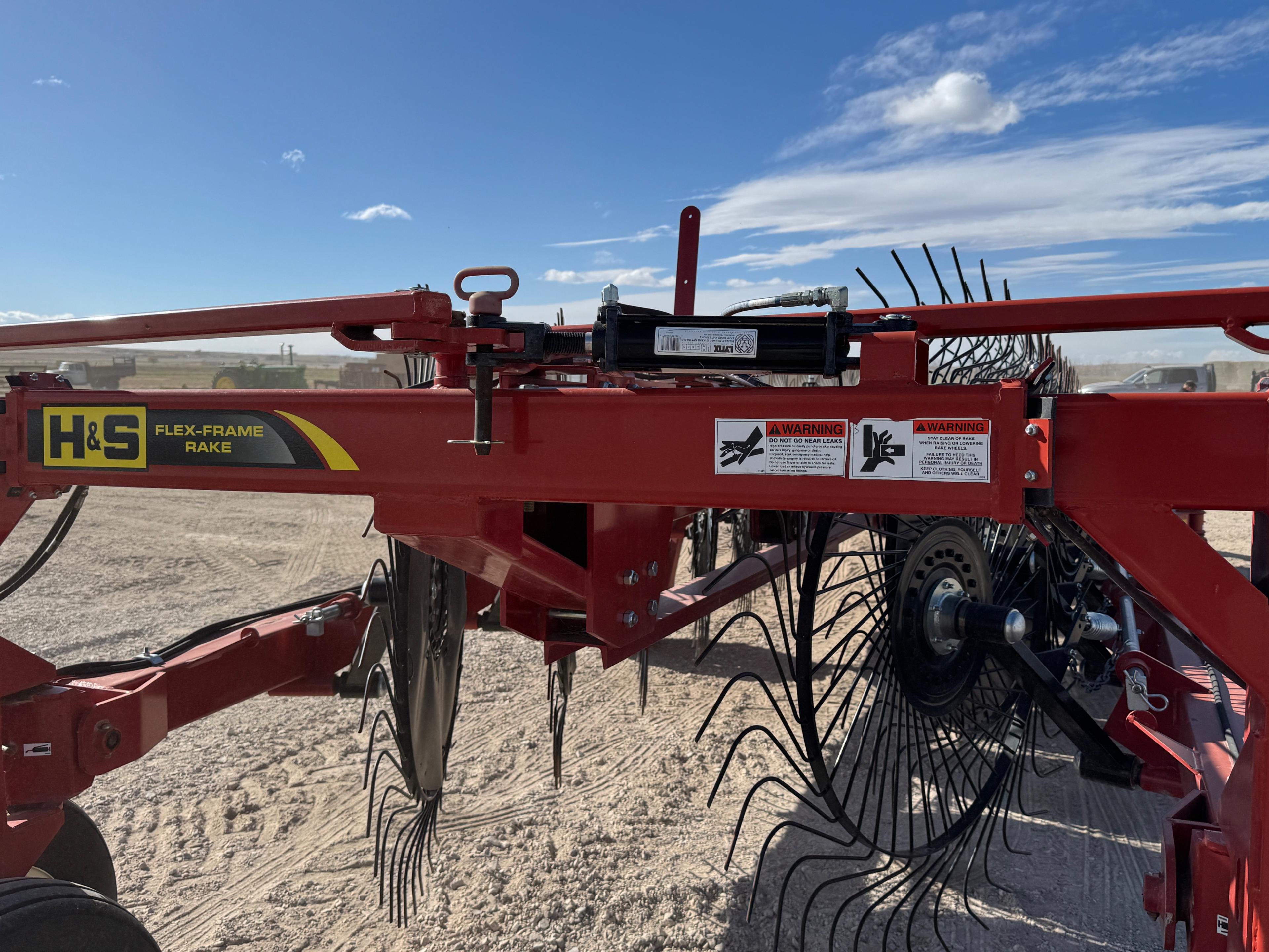 H&S 6120 Hi-Capacity Rake