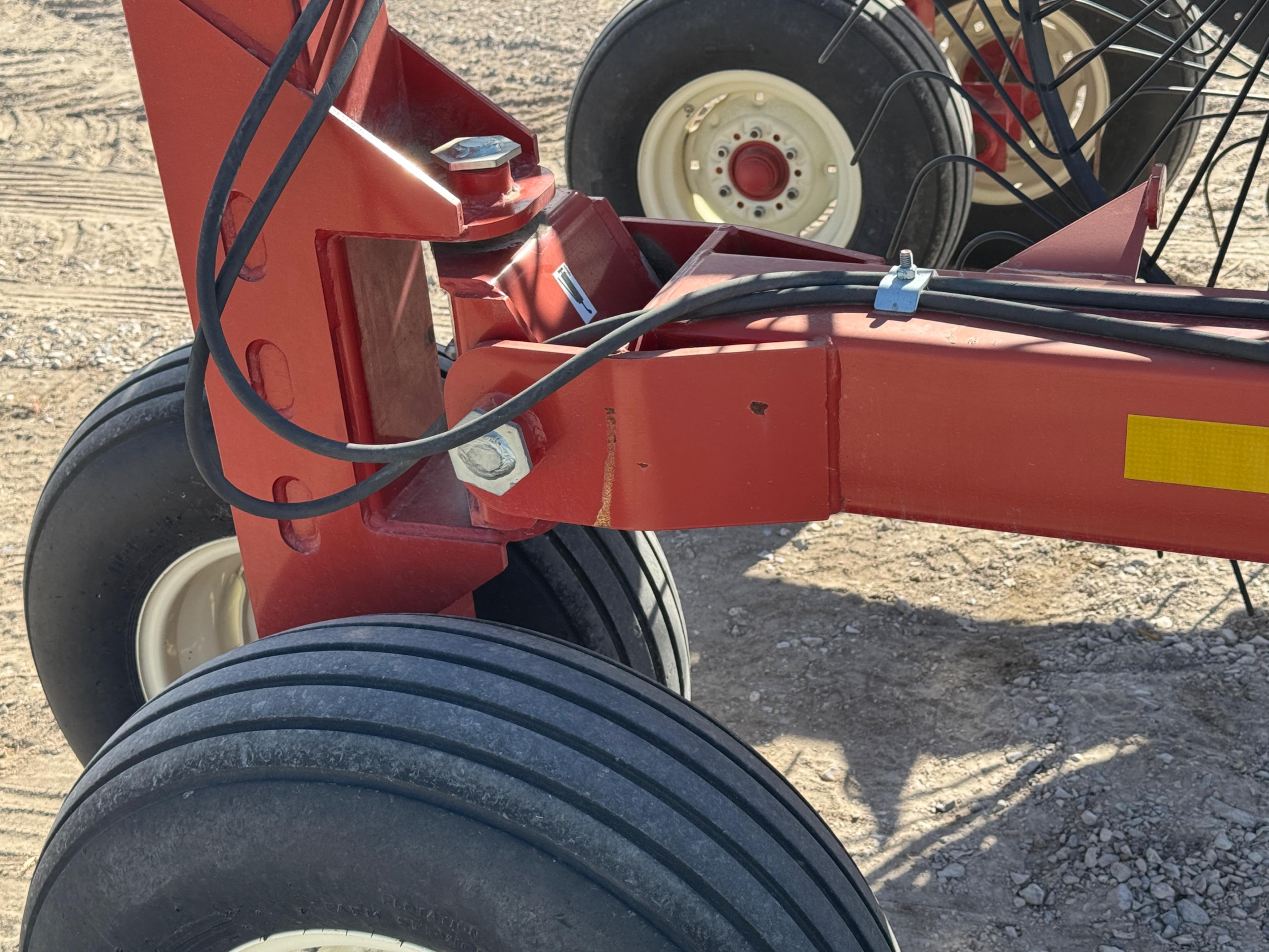 H&S 6120 Hi-Capacity Rake
