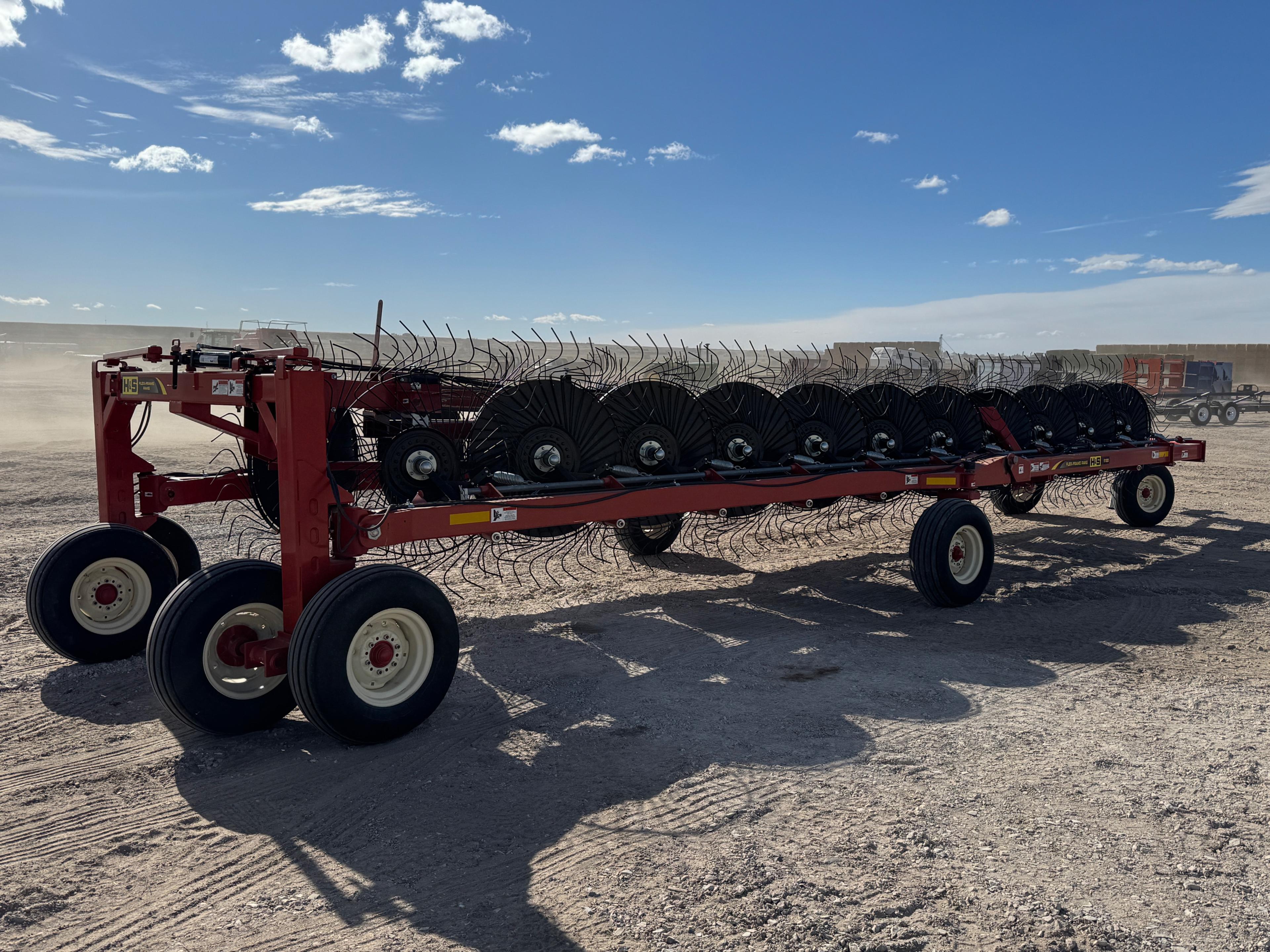 H&S 6120 Hi-Capacity Rake