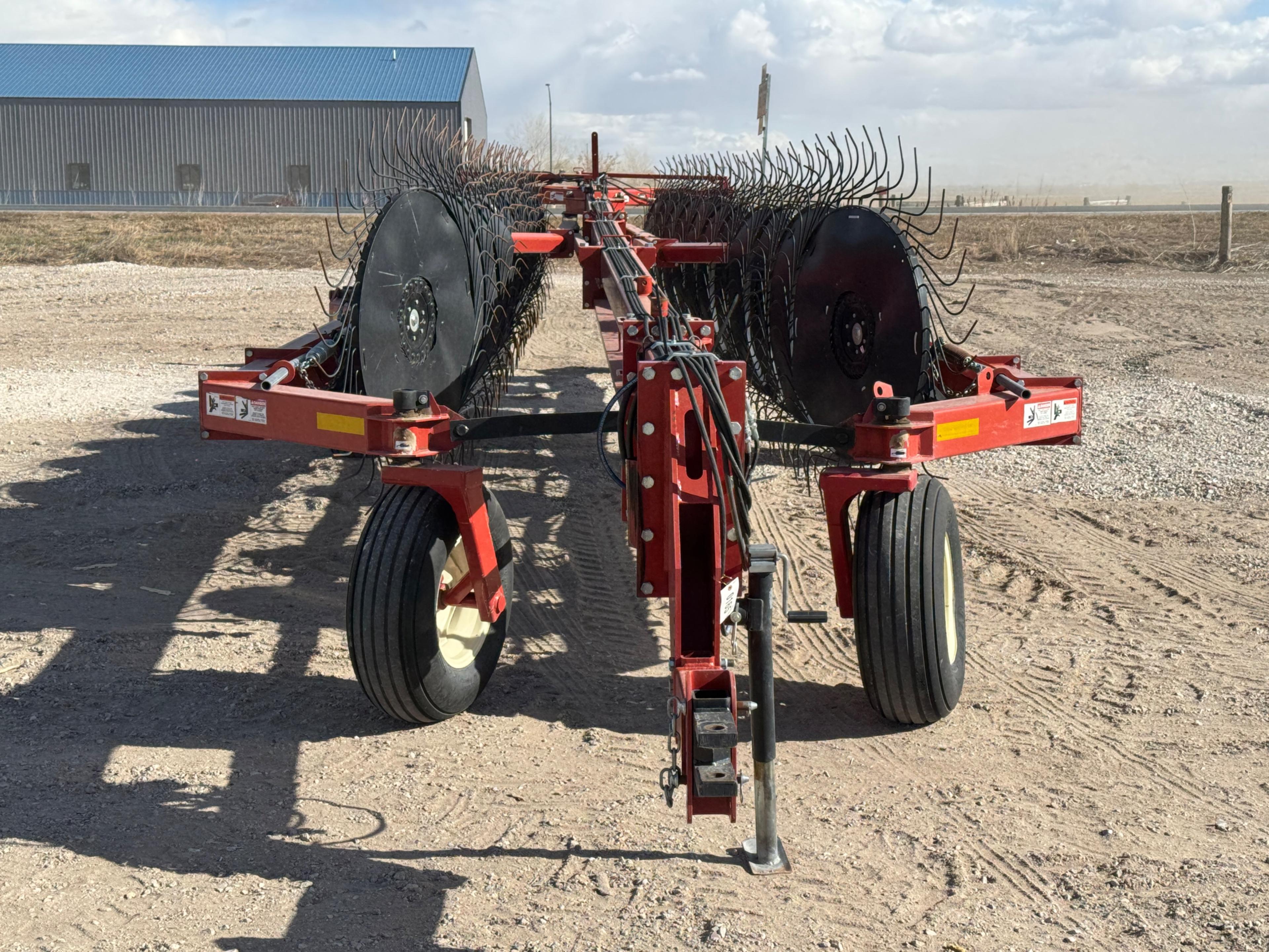 H&S 6120 Hi-Capacity Rake