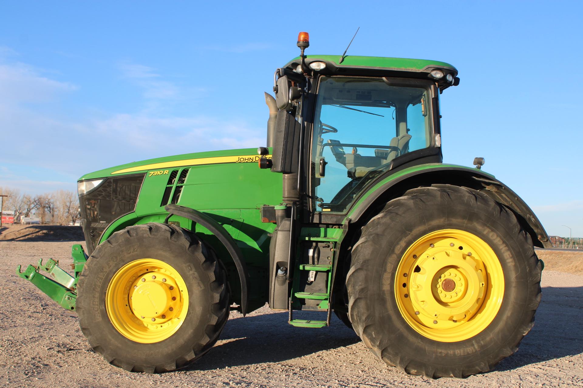2016 John Deere 7310R Tractor