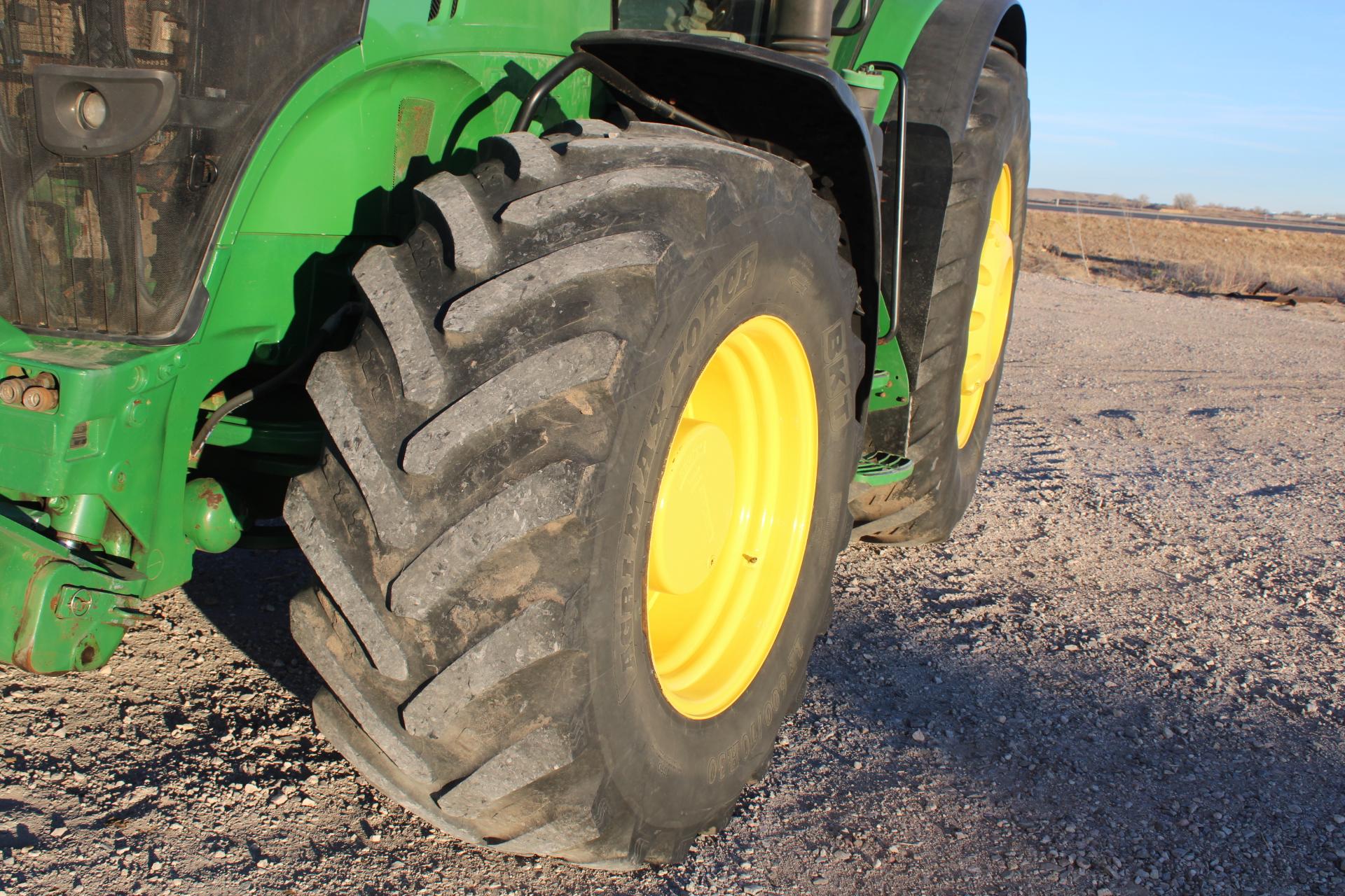 2016 John Deere 7310R Tractor