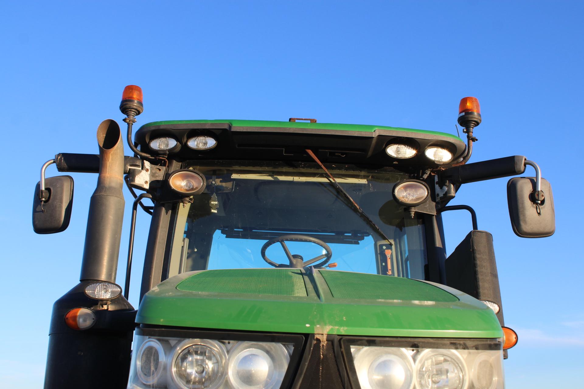 2016 John Deere 7310R Tractor