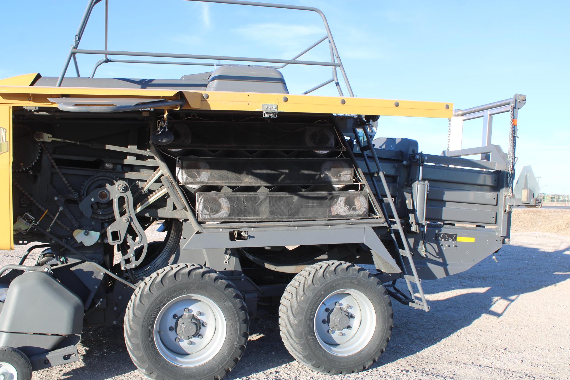 2017 Challenger 2270XD Square Baler