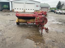 New Holland 273 Square Baler W/ Shute
