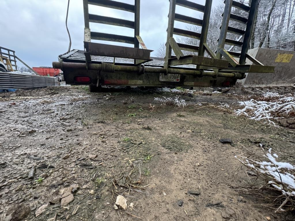 24' GOOSENECK FLATBED TRAILER