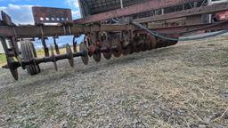 INTERNATIONAL CHISEL PLOW