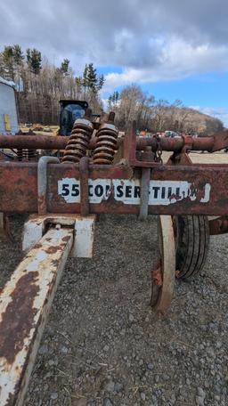 INTERNATIONAL CHISEL PLOW