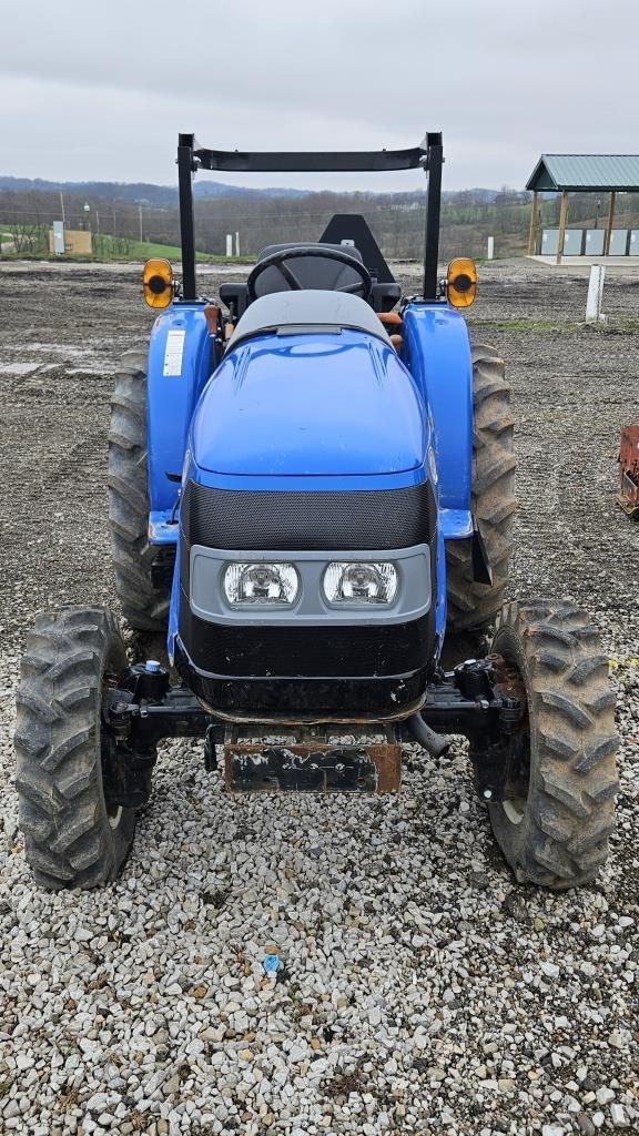 NEW HOLLAND WORKMASTER 25 TRACTOR