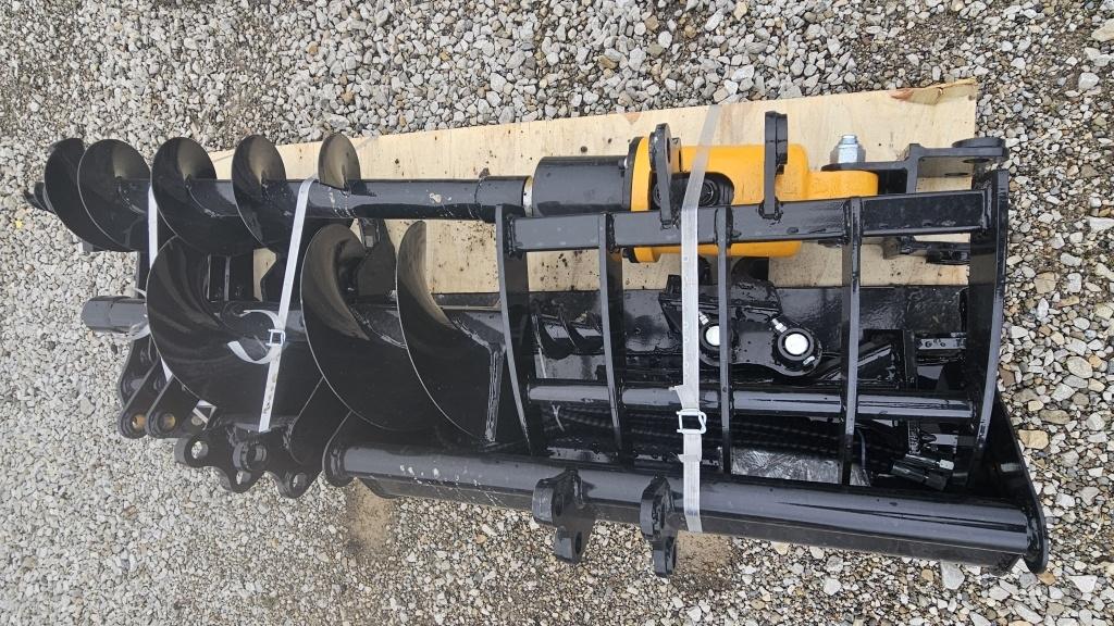 NEW MINI EXCAVATOR PALLET FULL OF ATTACHMENTS