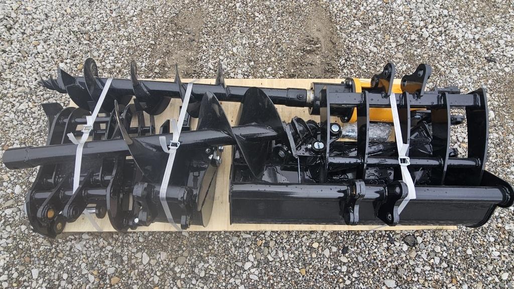 NEW MINI EXCAVATOR PALLET FULL OF ATTACHMENTS