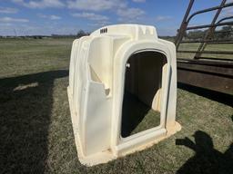 CALF HUTCH