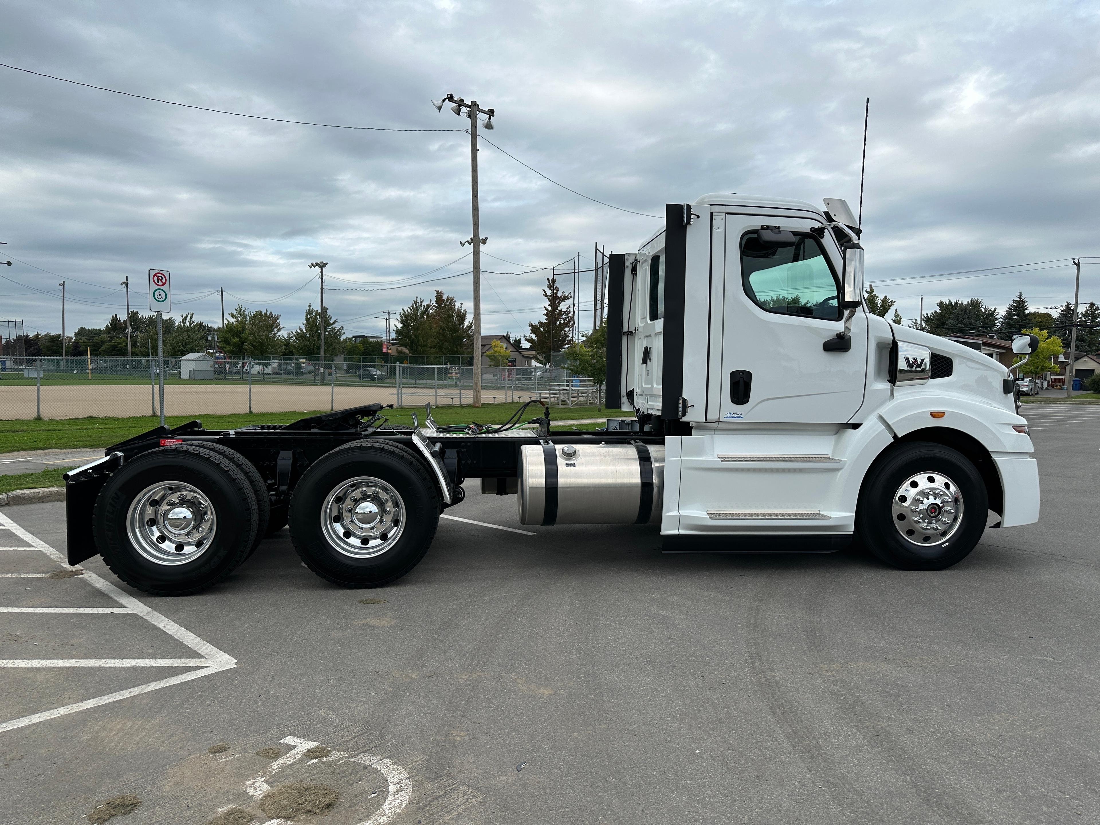 2024 Western Star 57X