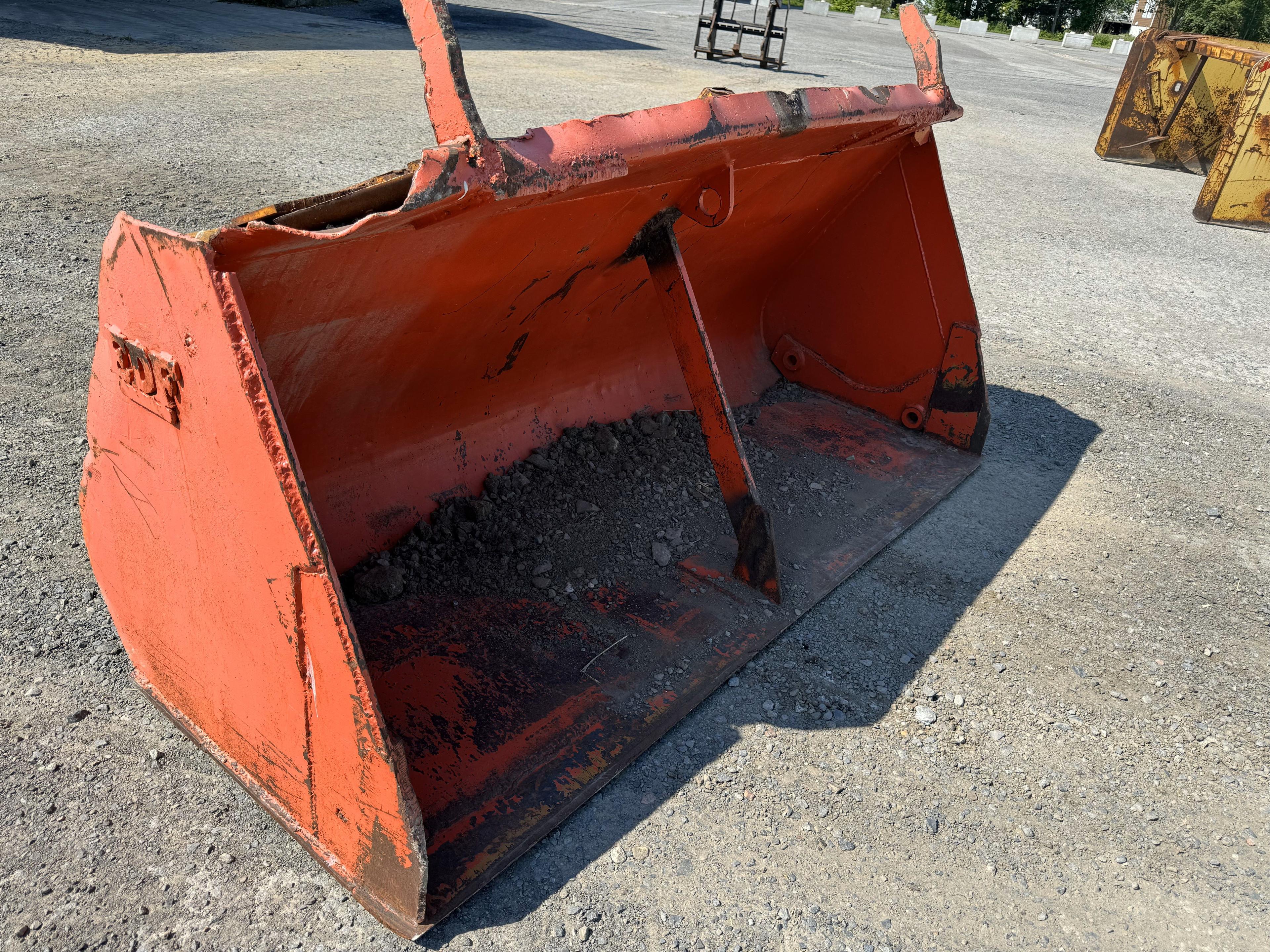 EDF CASE 580 Front bucket