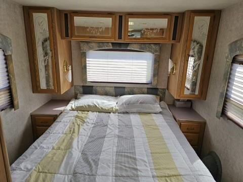 1995 SEA BREEZE CLASS A MOTORHOME