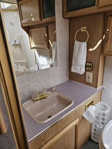1995 SEA BREEZE CLASS A MOTORHOME