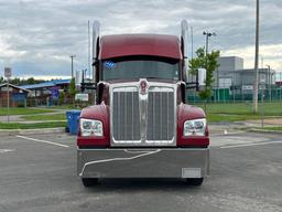 2021 Kenworth W990