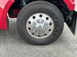 2021 Kenworth W990