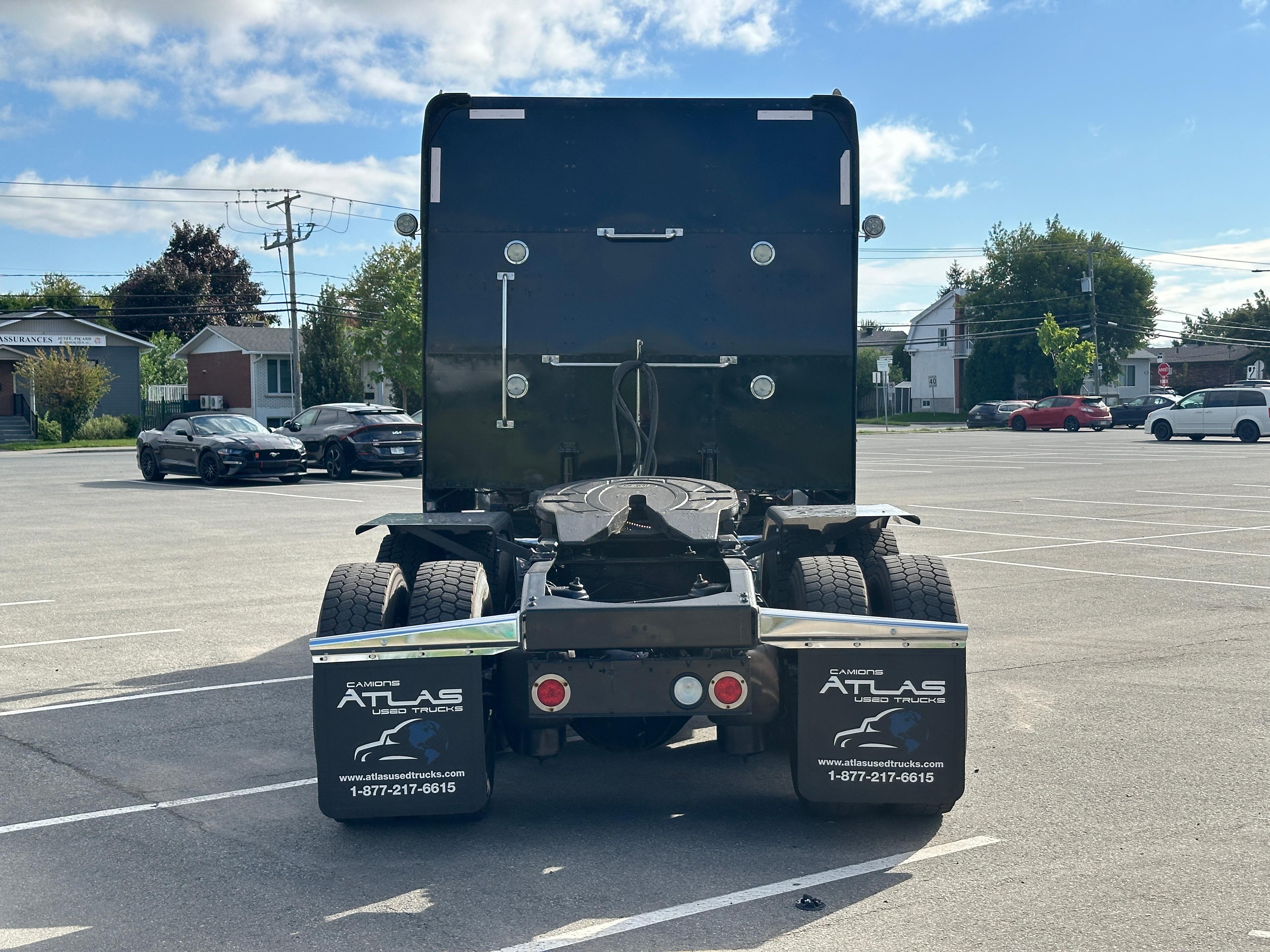 2020 Peterbilt 389