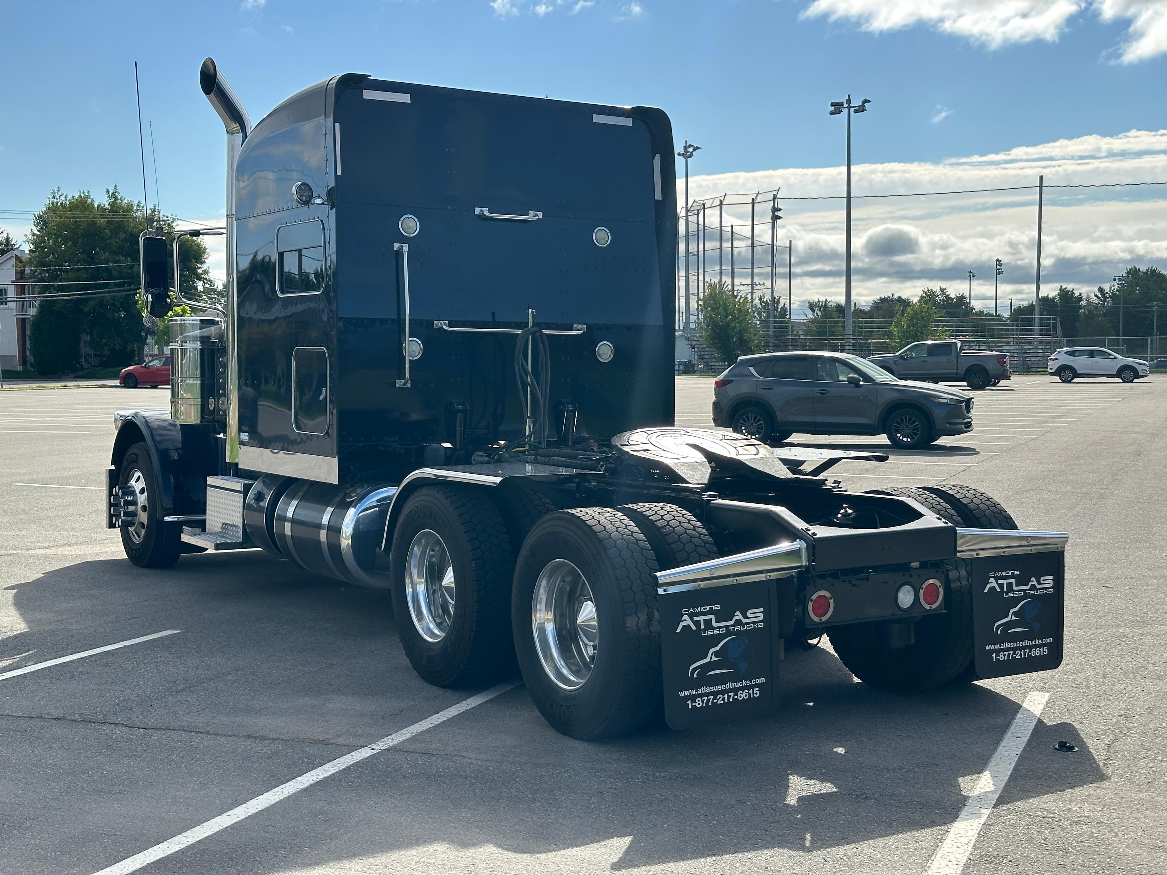 2020 Peterbilt 389