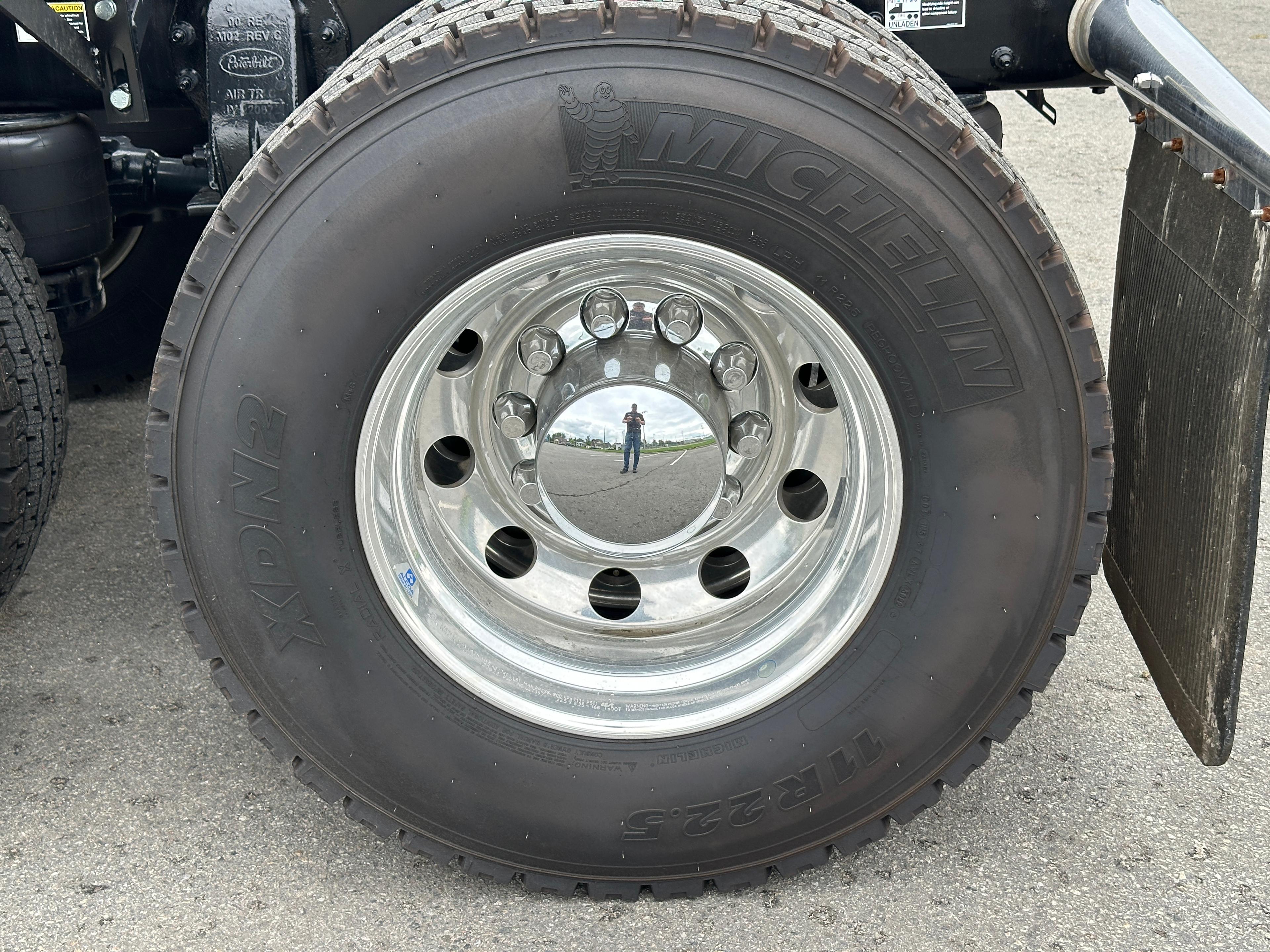 2024 Peterbilt 567
