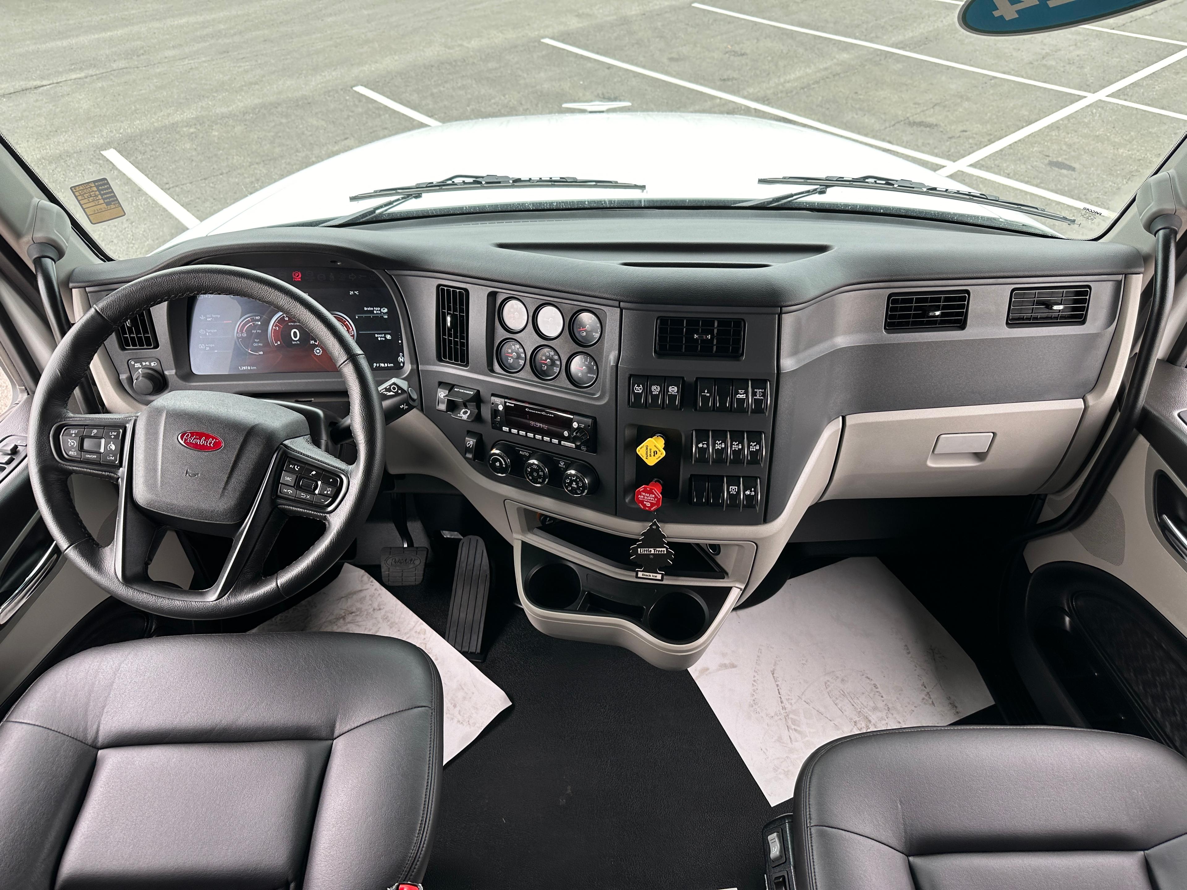 2024 Peterbilt 567