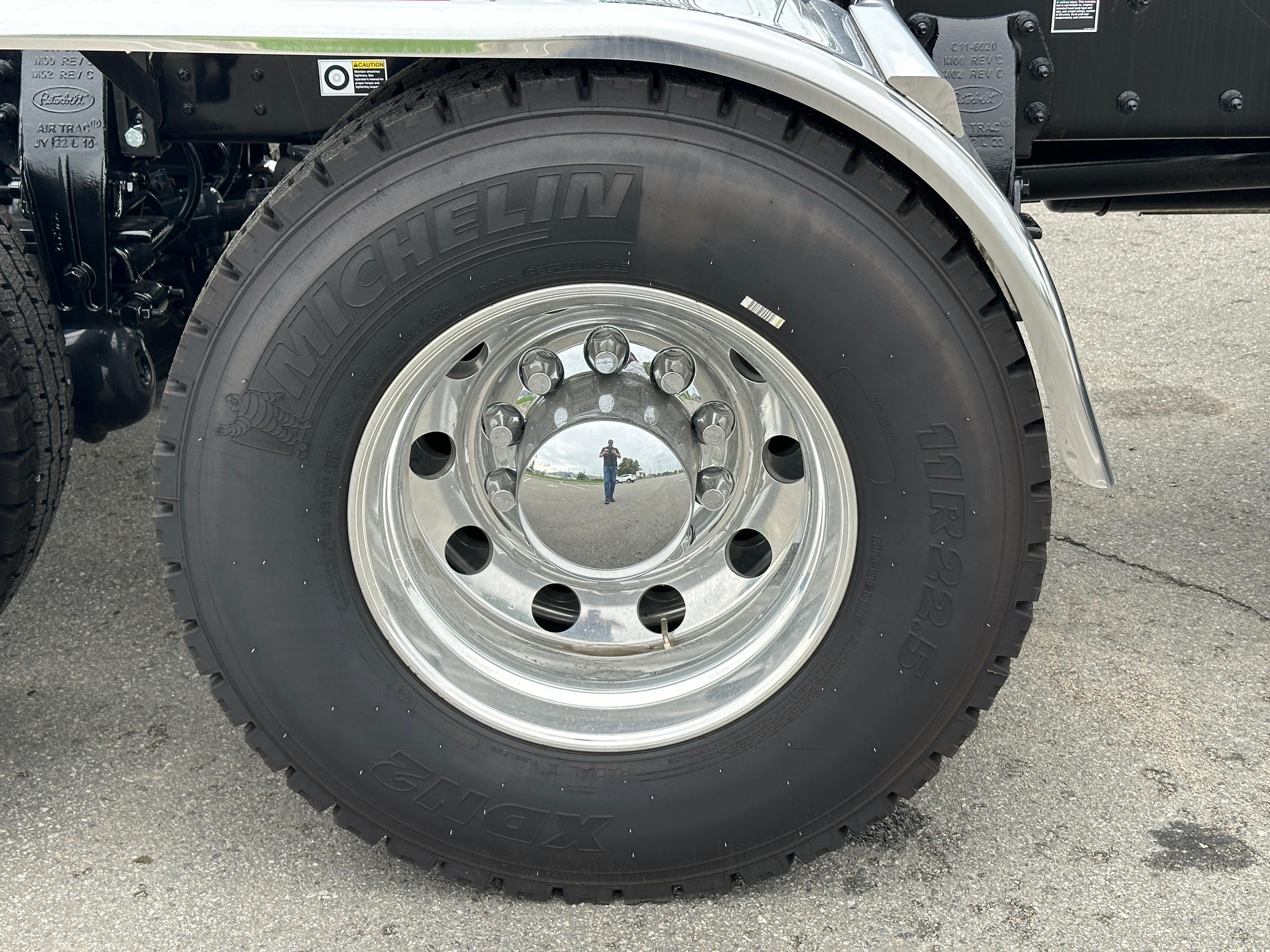 2024 Peterbilt 567
