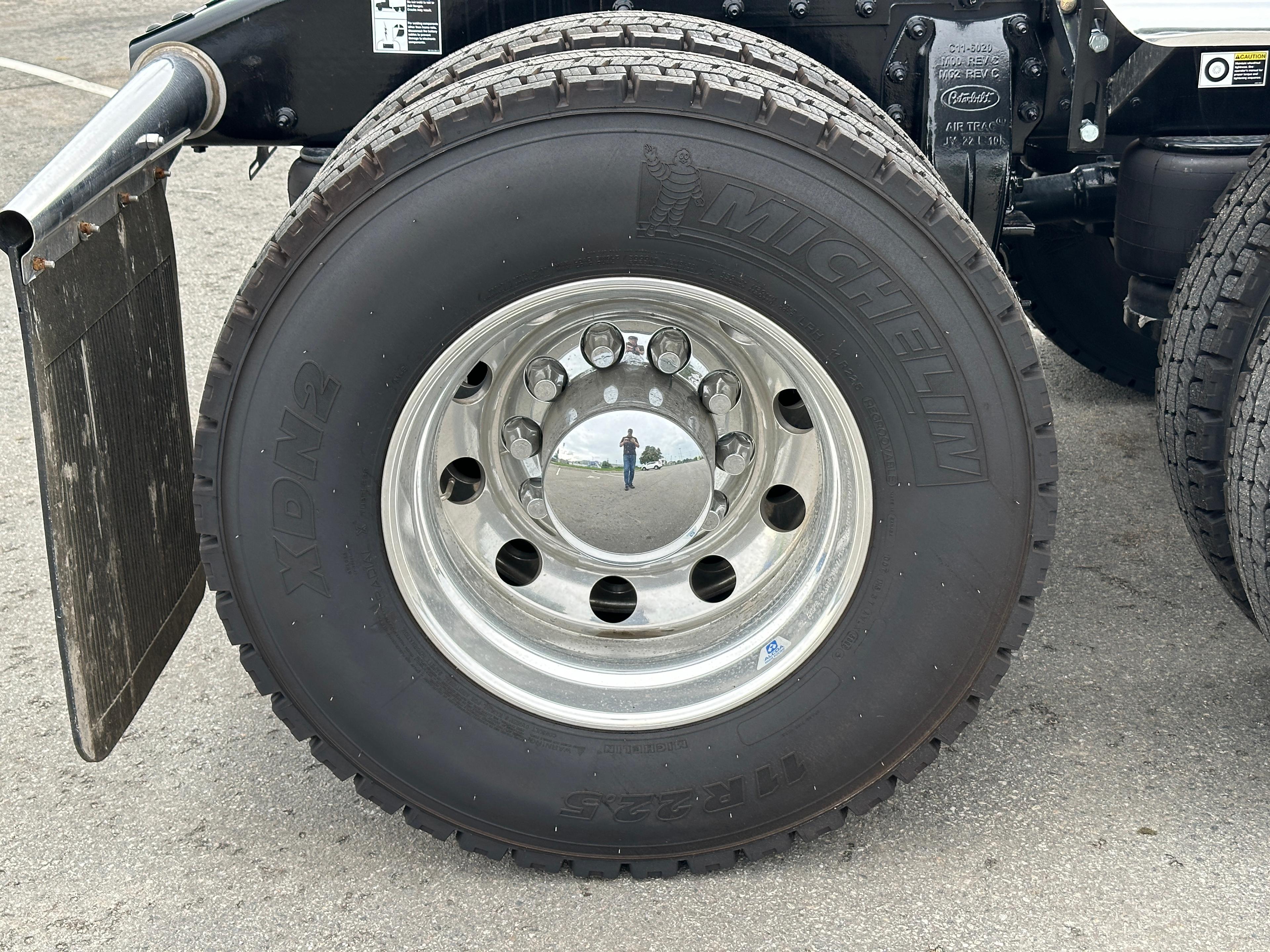 2024 Peterbilt 567