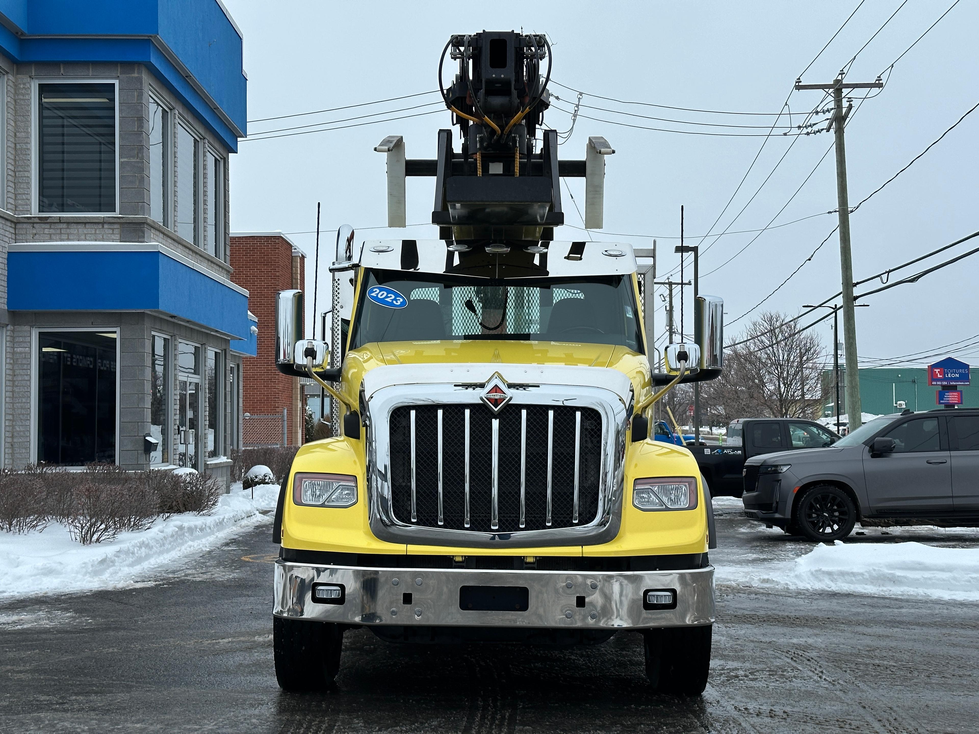2023 International HX 620