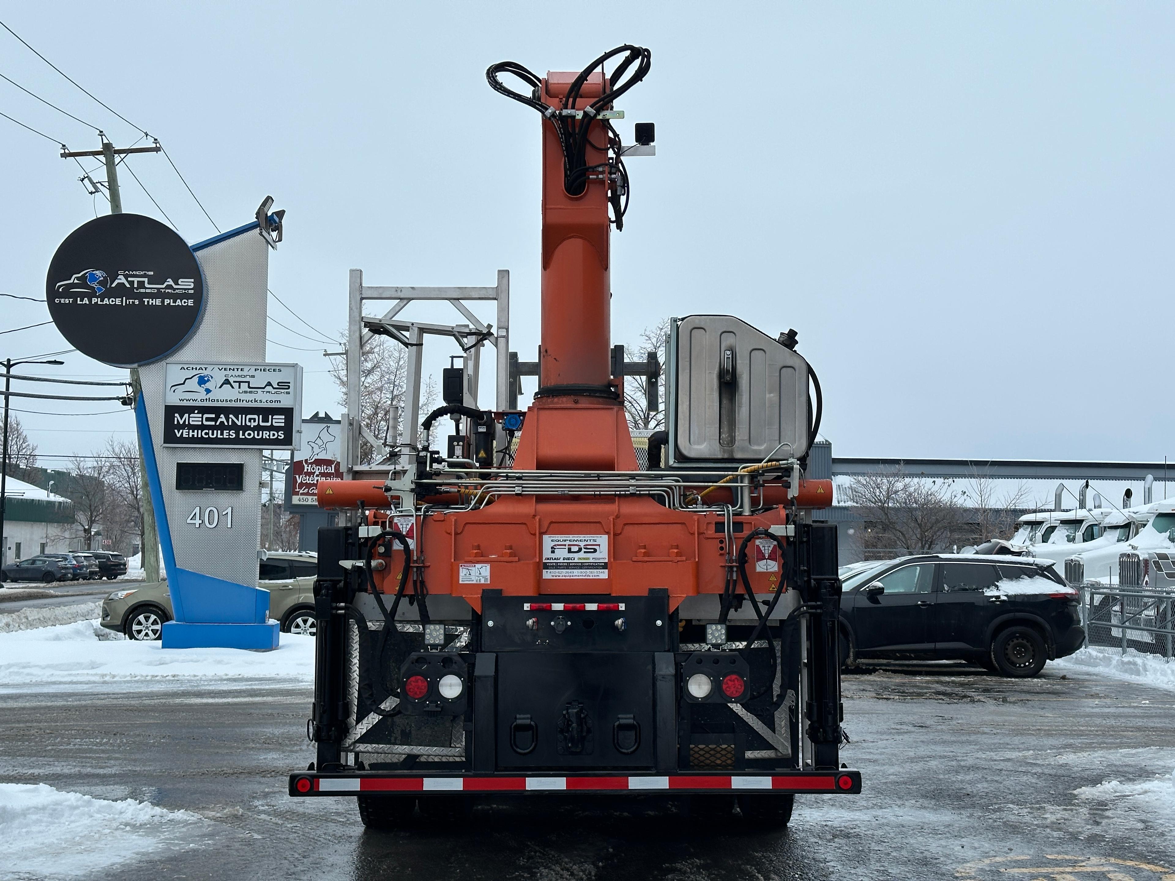 2023 International HX 620